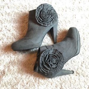 SBICCA HEEL BOOTS